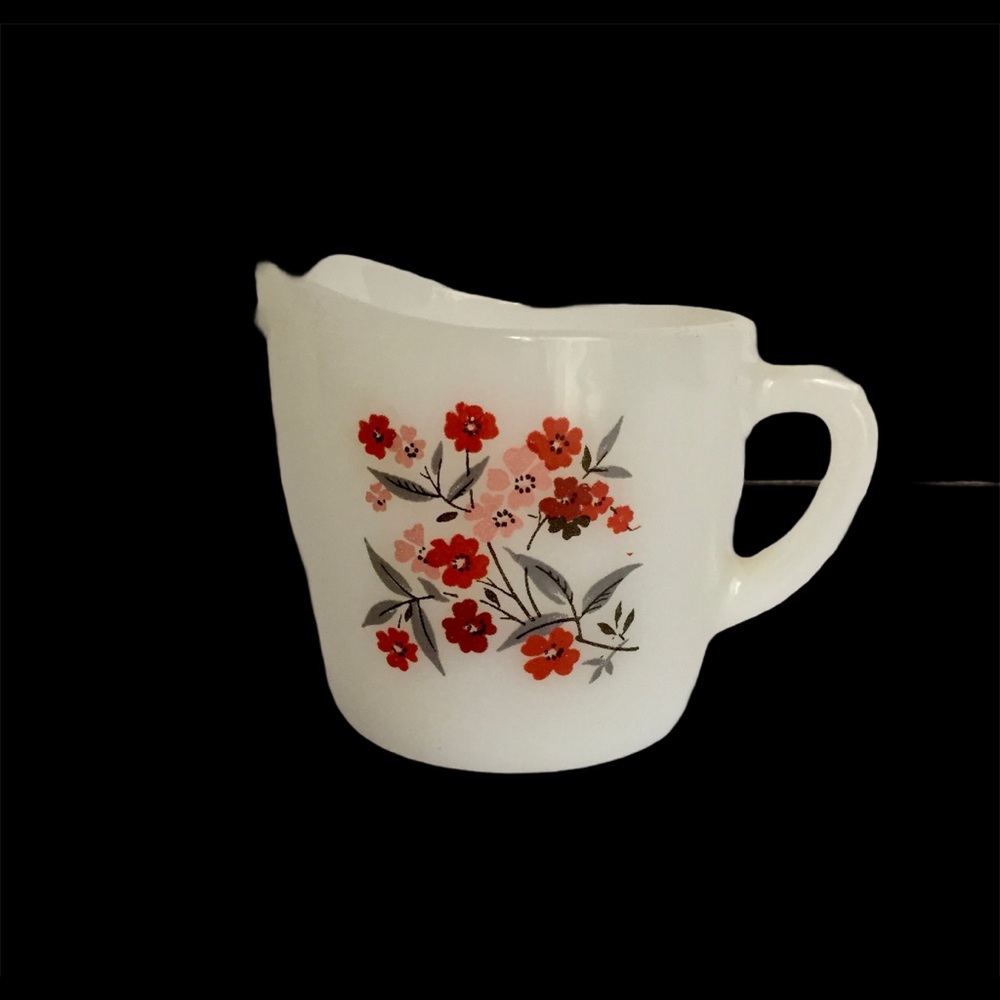 Vintage FIRE KING Milk Glass Primrose Crea…